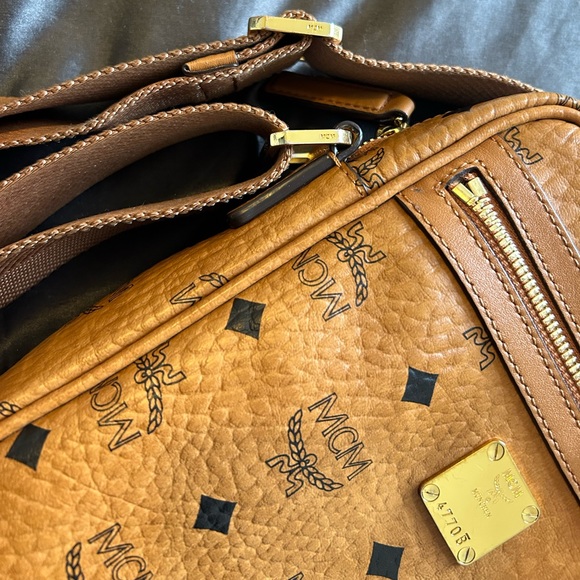 Mini MCM Klassik Cognac Crossbody - Picture 5 of 10